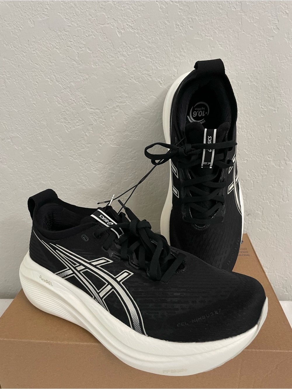 ASICS Women’s Gel-Nimbus 27 Running Shoes Size 10 Black/Lake Grey